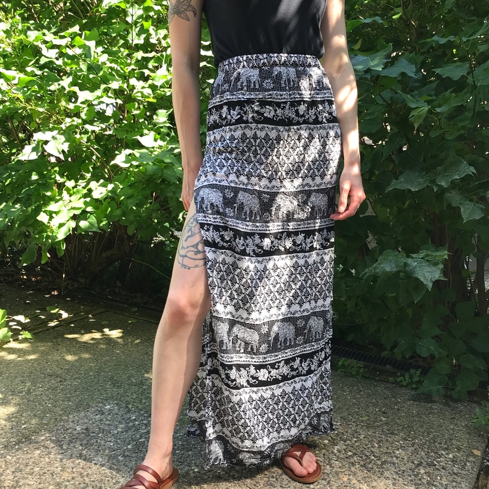 Boho Elephant maxi skirt with side slits ✨